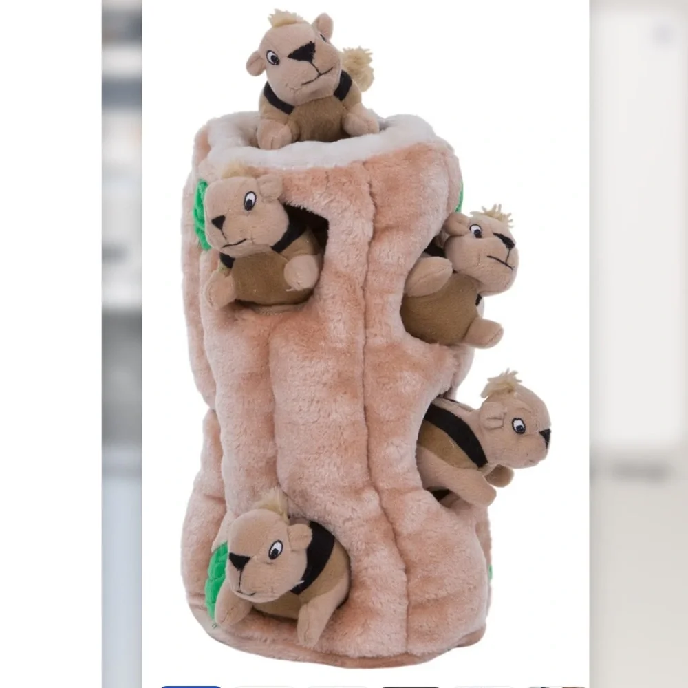 Hide-A-Squirrel Interactive Squeaky Puzzel Toy - Picture 2 of 4